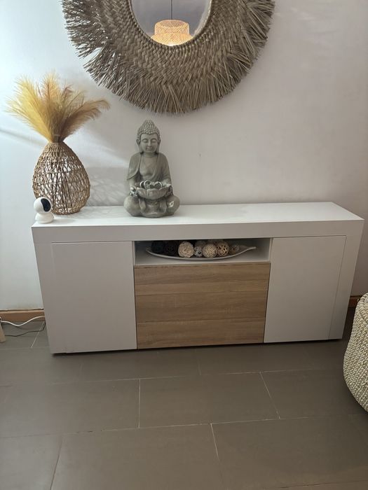 Aparador branco e carvalho