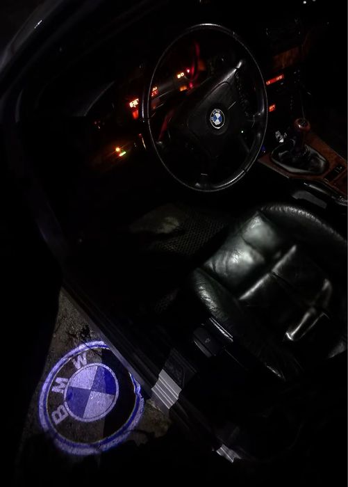 Продам BMW 520 (e39 )