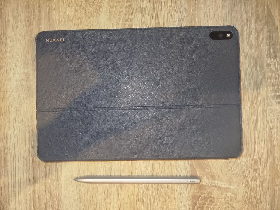Híbrido - Huawei MatePad Pro 10.8" (6GB/128GB) + Teclado + Pen |