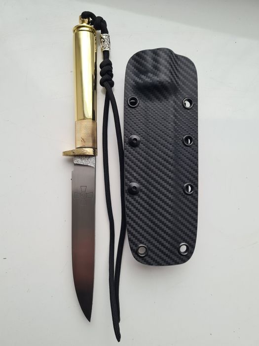 Ніж ручної роботи. N690