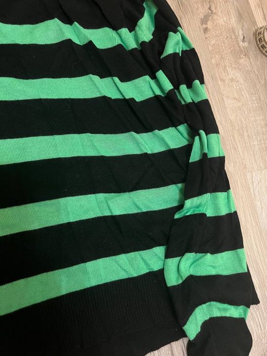 zara кофта чорно-зелена у полоску