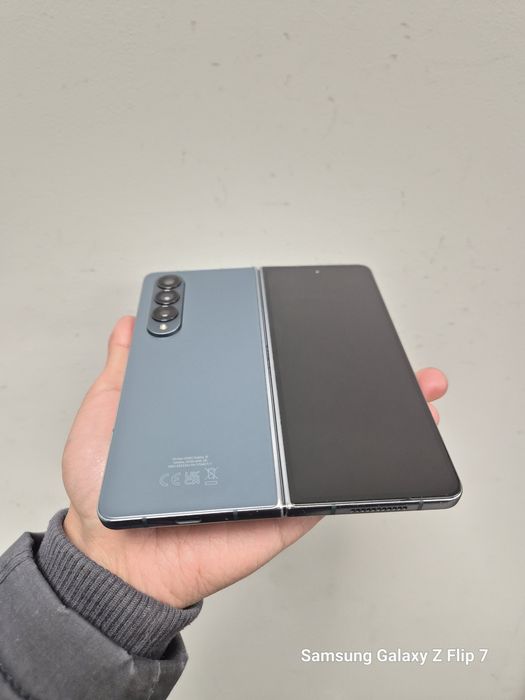 Samsung Galaxy Z Fold 4