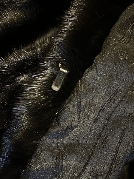 Норкова шуба автоледі