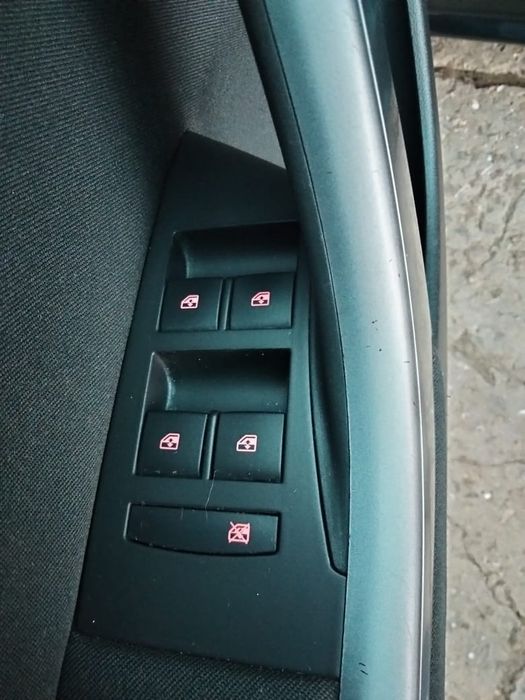 Продам Опель Astral j Sport Turer 1.7 cdti