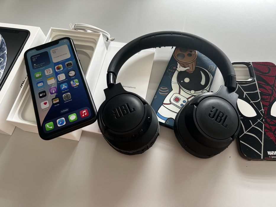 IPHONE APPLE XR Black pełny zestaw + Słuchawki JBL