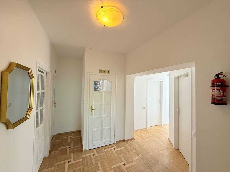 250 злотых неделя проживания- VIP Хостел Hostel Warszawa Mokotów