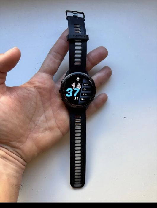 Garmin Forerunner 970 como novo