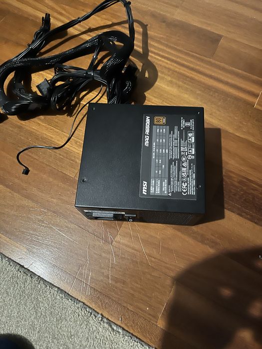 Fonte de alimentação MSI MAG A650BN