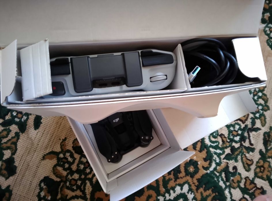 Продам дрон Mavic 3 classic