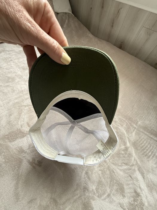 Czapki z daszkiem one size