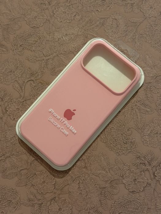 Новый чехол для iPhone 17 Pro Max