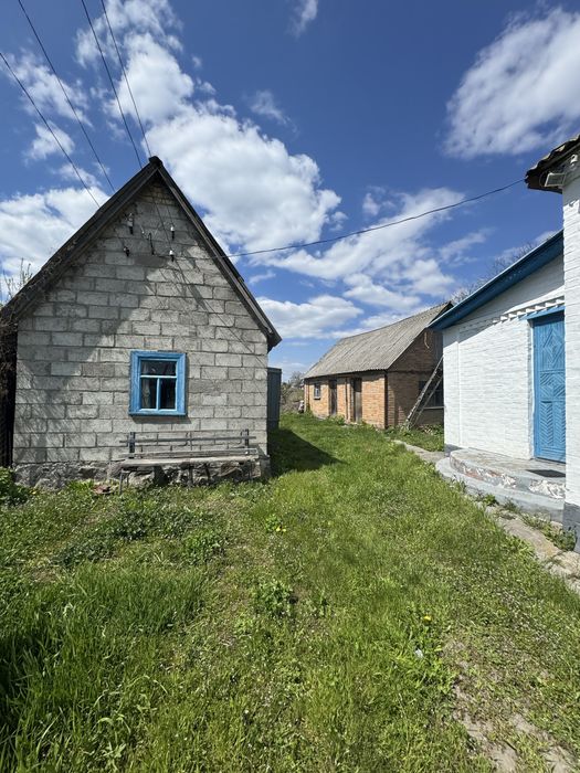 Продам будинок смт.Рокитне Держ.Програми та Сертифікати