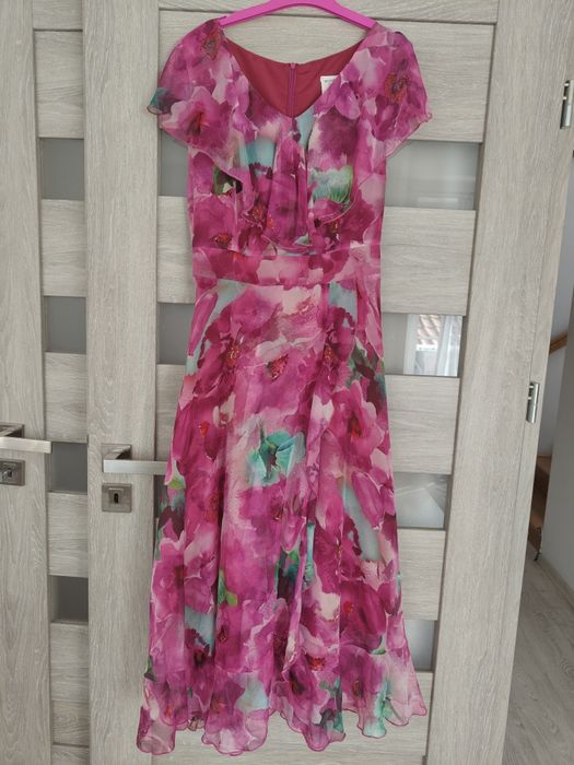 Suknia w kwiaty 42