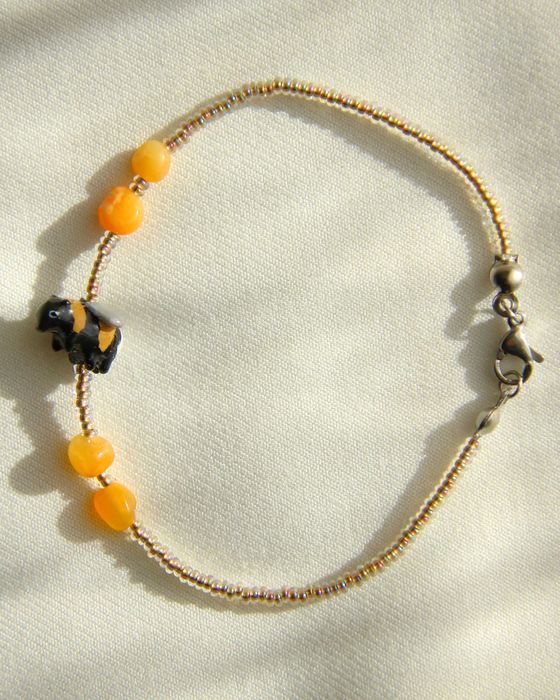 Bransoletka z figurką trzmiela + opał żółty | rękodzieło, handmade