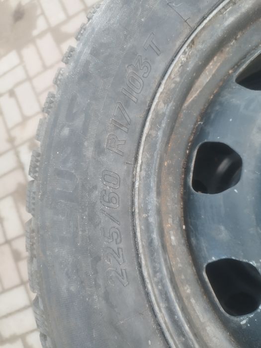 kormoran suv stud 225 60 17 зимові шиповані на дисках  5 114.3 jeep