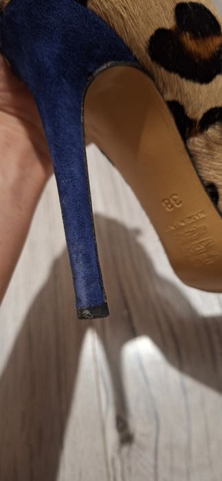 Czółenka szpilki Bagatt r.38 cętki