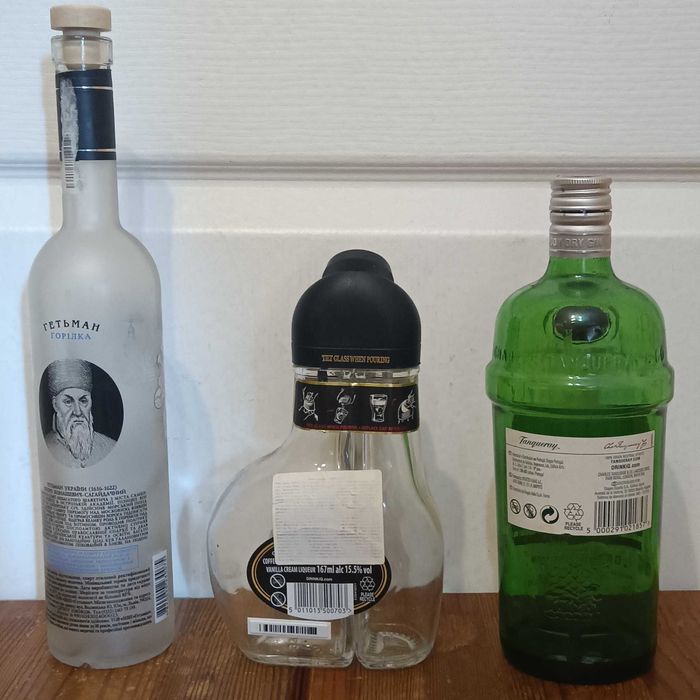 Бутылка стеклянная