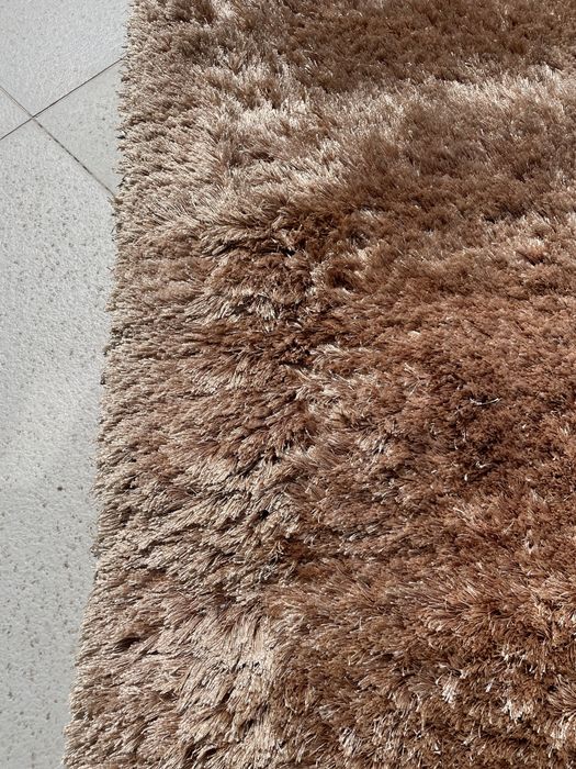 Tapetes - Bege - Usados num Quarto Nao Utilizado