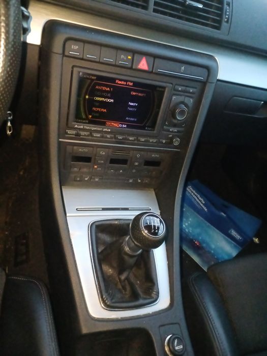 Audi a4 b7 frente completa