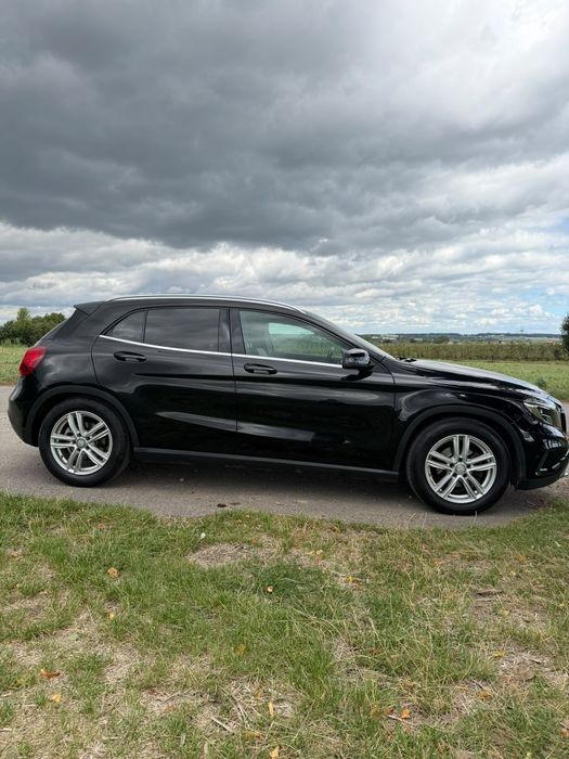 Mercedes gla 2.2 cdi manual lalka