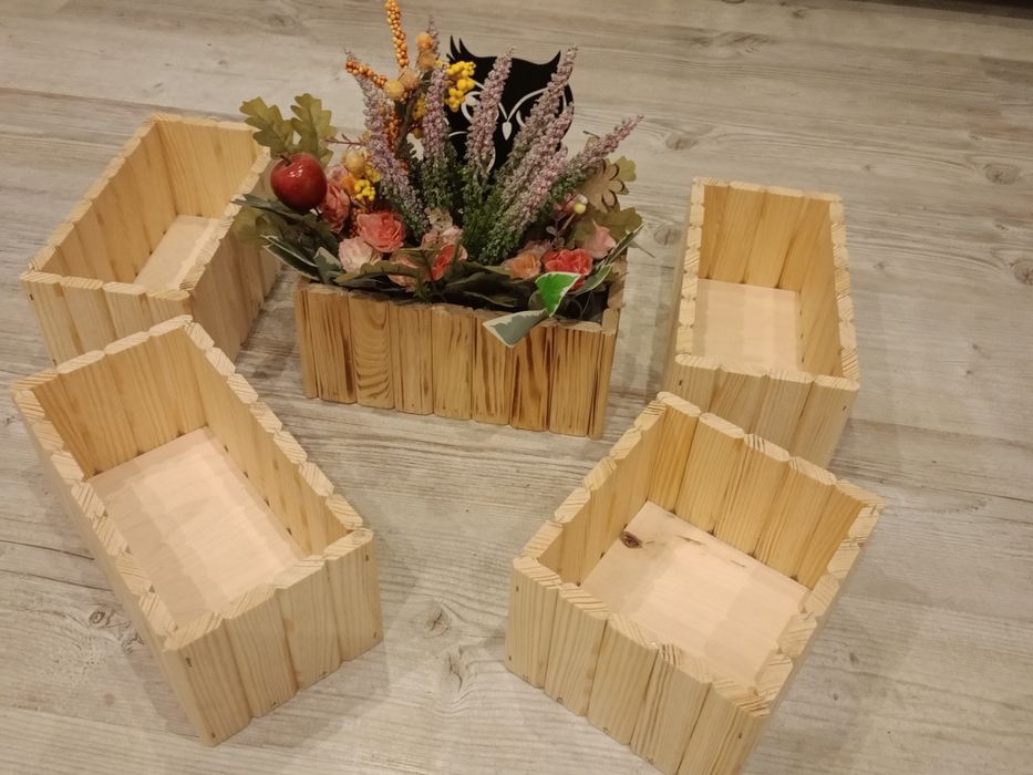 Skrzynka drewniana ozdobna stroik