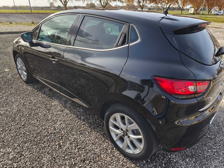 Renault Clio Limited