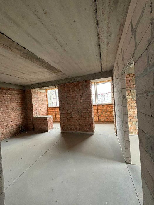 Продам 2 ком квартиру Кирпичный дом. АГВ Черемушки - More