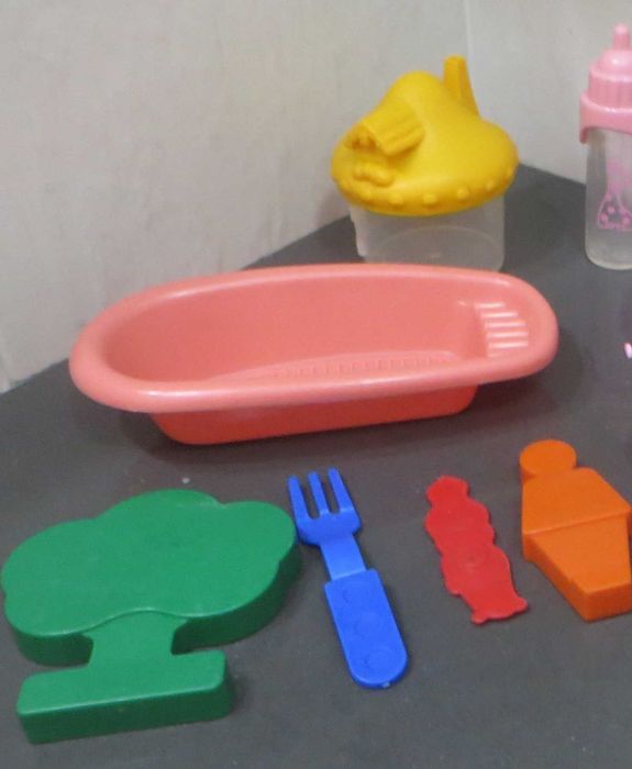 Segurança Conjunto 10 peças cuidar das bonecas + 1 bola 13 cm diâmetro