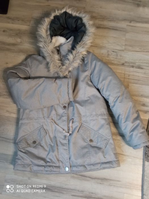Зимова курточка на дівчинку