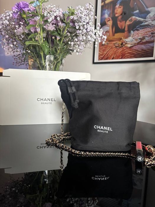 Kosmetyczka Chanel Beauty