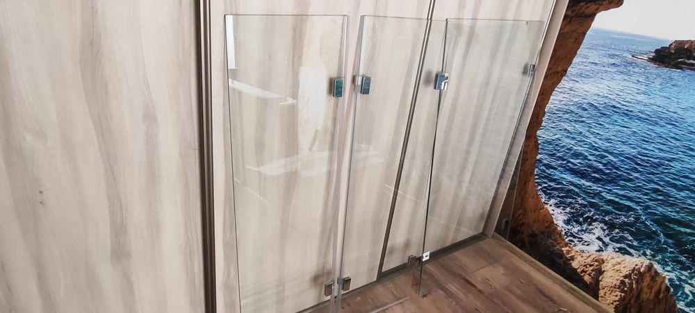 Parawan szklany składany