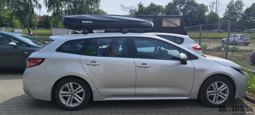 Box dachowy Taurus Strike 440 czarny połysk Wysyłka GRATIS