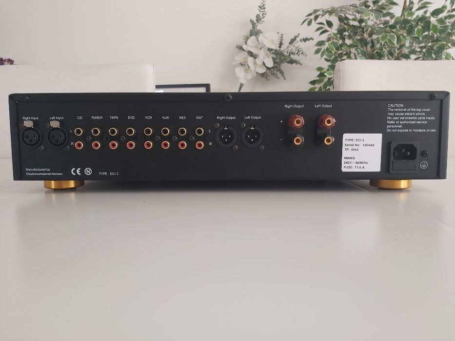 Amplificador integrado Electrocompaniet ECI 3
