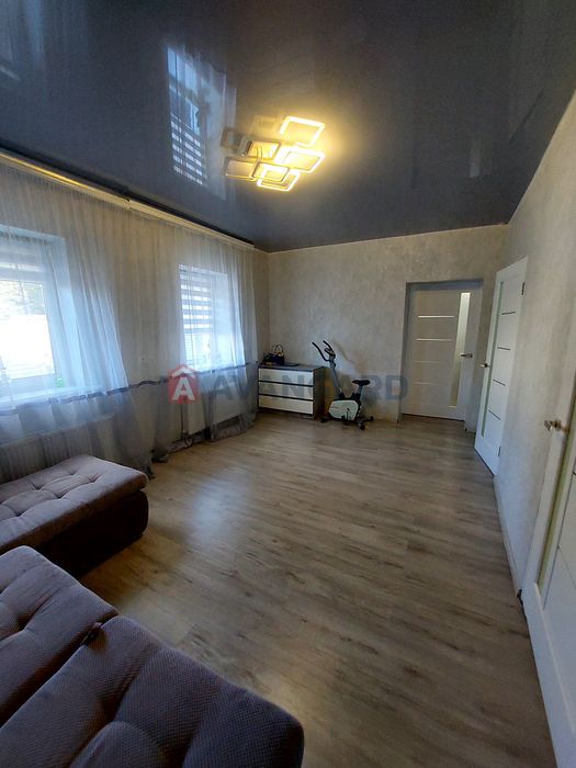 Будинок для невеликої родини або їх батьків