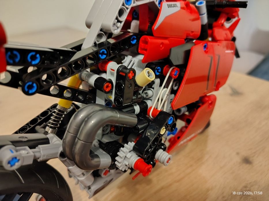 Lego 42107 Technic Ducati Panigale V4