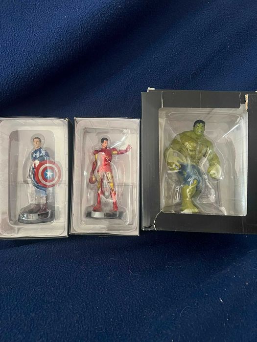 Figuras Marvel em Caixa — Hulk, Iron Man e Capitão América (Coleção) 60€ TOTAL
