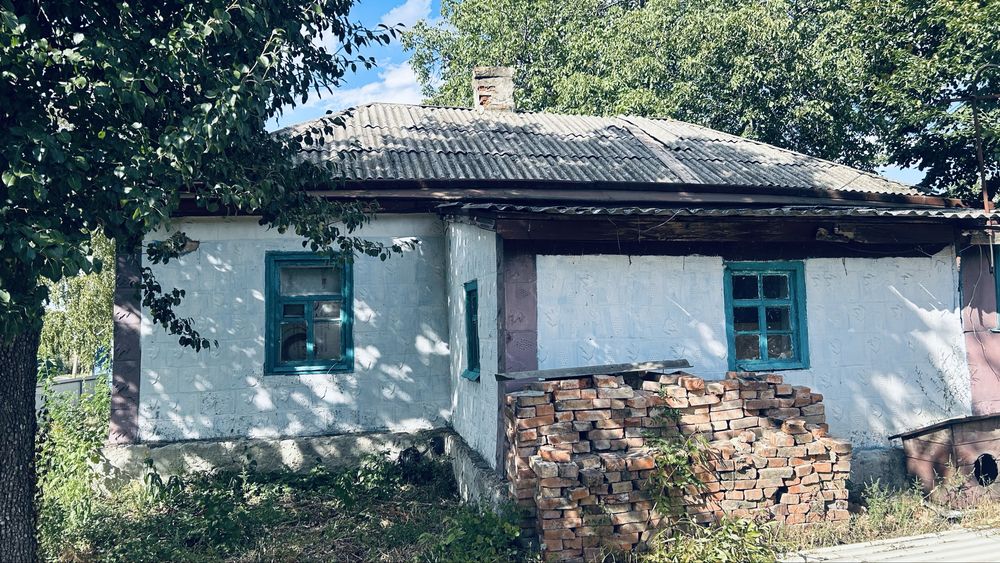 Продам будинок з  ділянкою