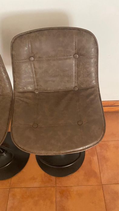 Conjunto de 2 Bancos