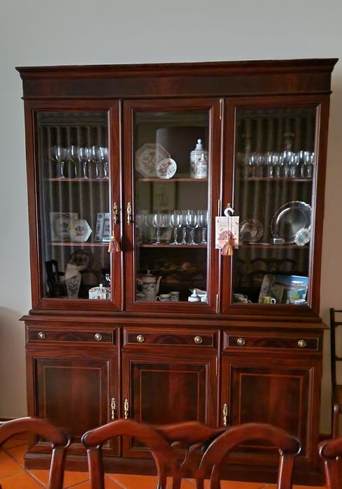 Louceiro sala de Jantar