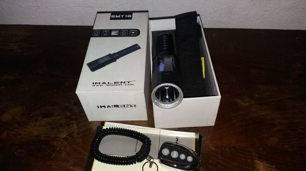 lanterna profissional 1065lm com apontador laser