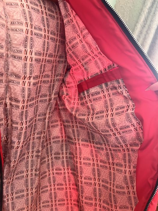 Зимова куртка жіноча червона