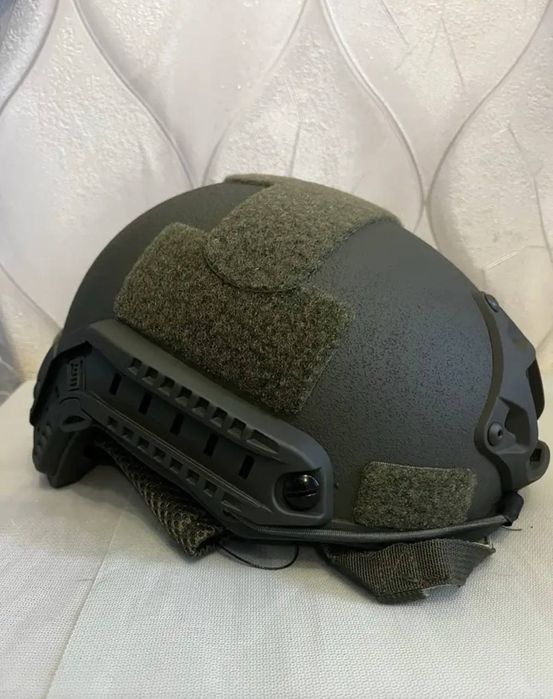 Шолом тактичний Fast олива з підвісом Wendy