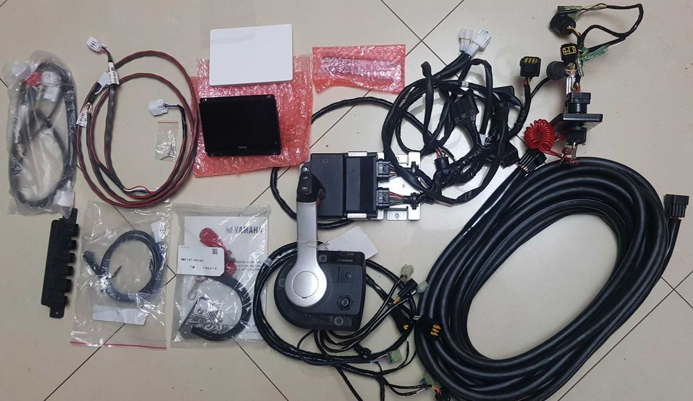 Manetka elektroniczna Yamaha 6x7 + wyświetlacz CL5 immobilizer