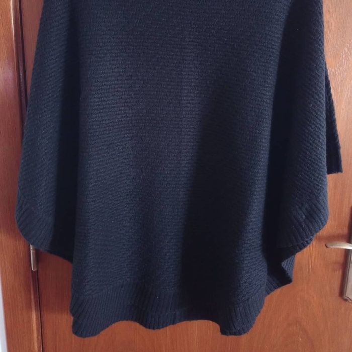 Camisola/capa preta