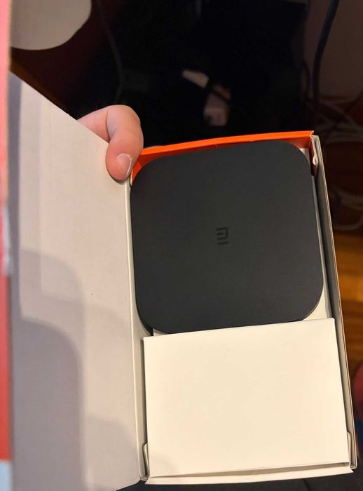 xiaomi mi box s (com caixa e todos os cabos) (hdmi, cabo rede, adaptador rede)