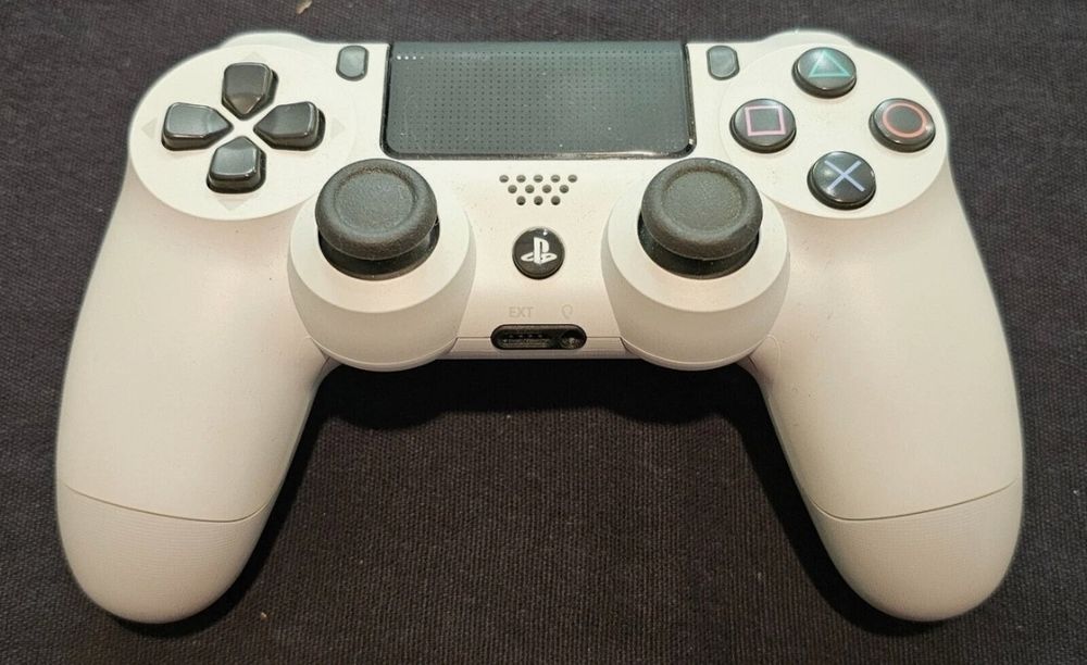 Playstation 4 Pro 1Tb /Стан 10/10/Ігри в Подарунок/ + Гарантія