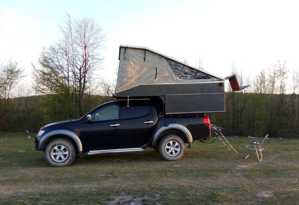 Житловий модуль в пікап L200