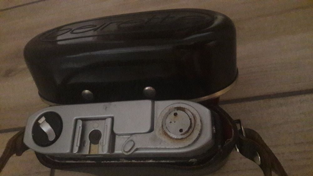 Aparat ,,Beirette" sprawny.