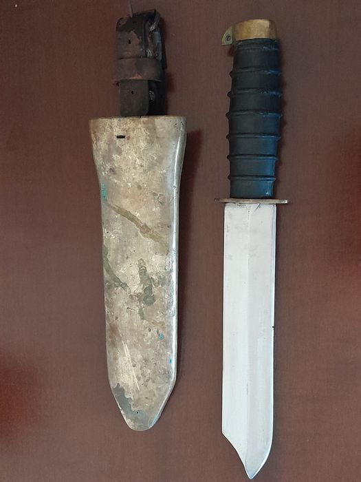 Продам колекційний водолазний ніж.Спорядження радянського водолаза , інструмент.