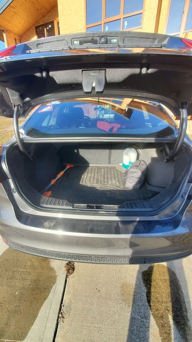 Продаю гарне одслюжене авто . Також  обмін з доплатою